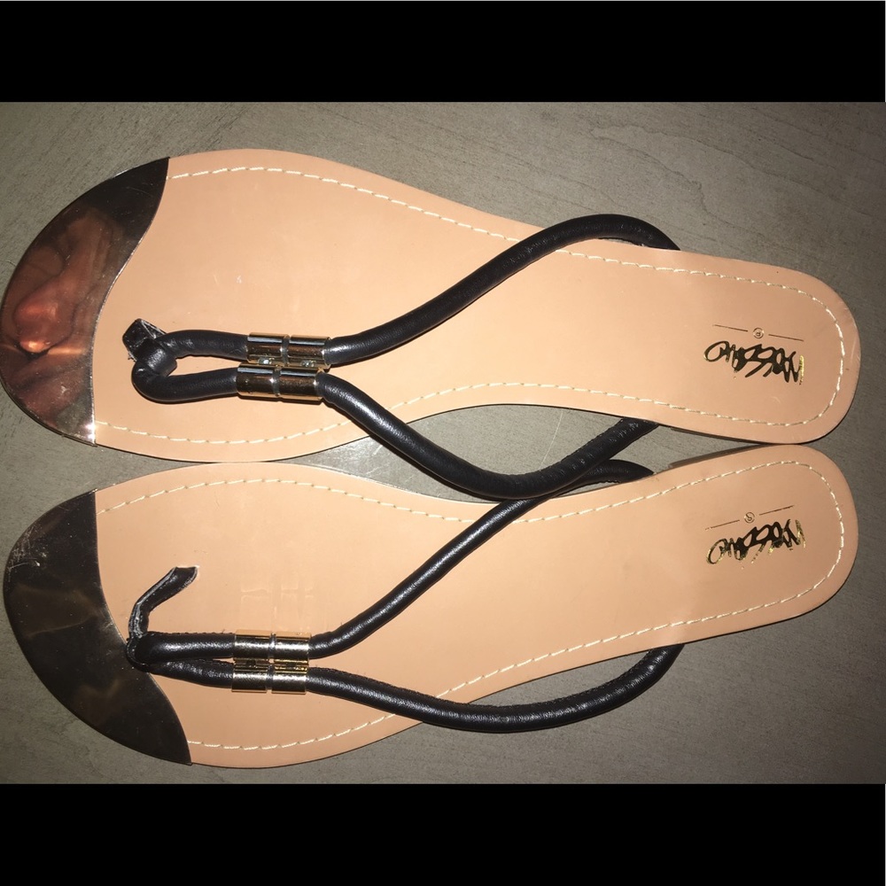 never worn flip flop sandals